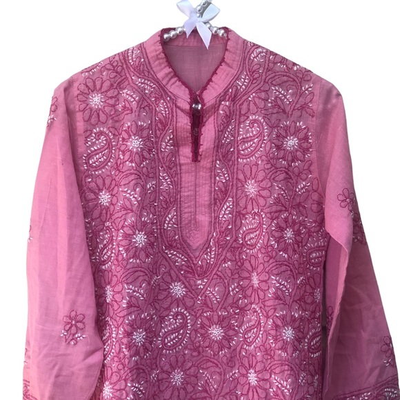Pink Paisley Embroidered Tunic Top size Small - Picture 5 of 9